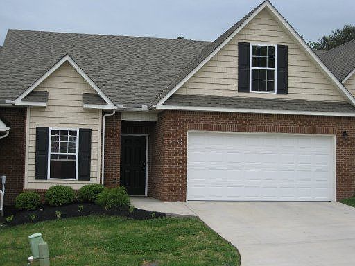 1st image of 7052 Pemmbrooke Shire Ln
