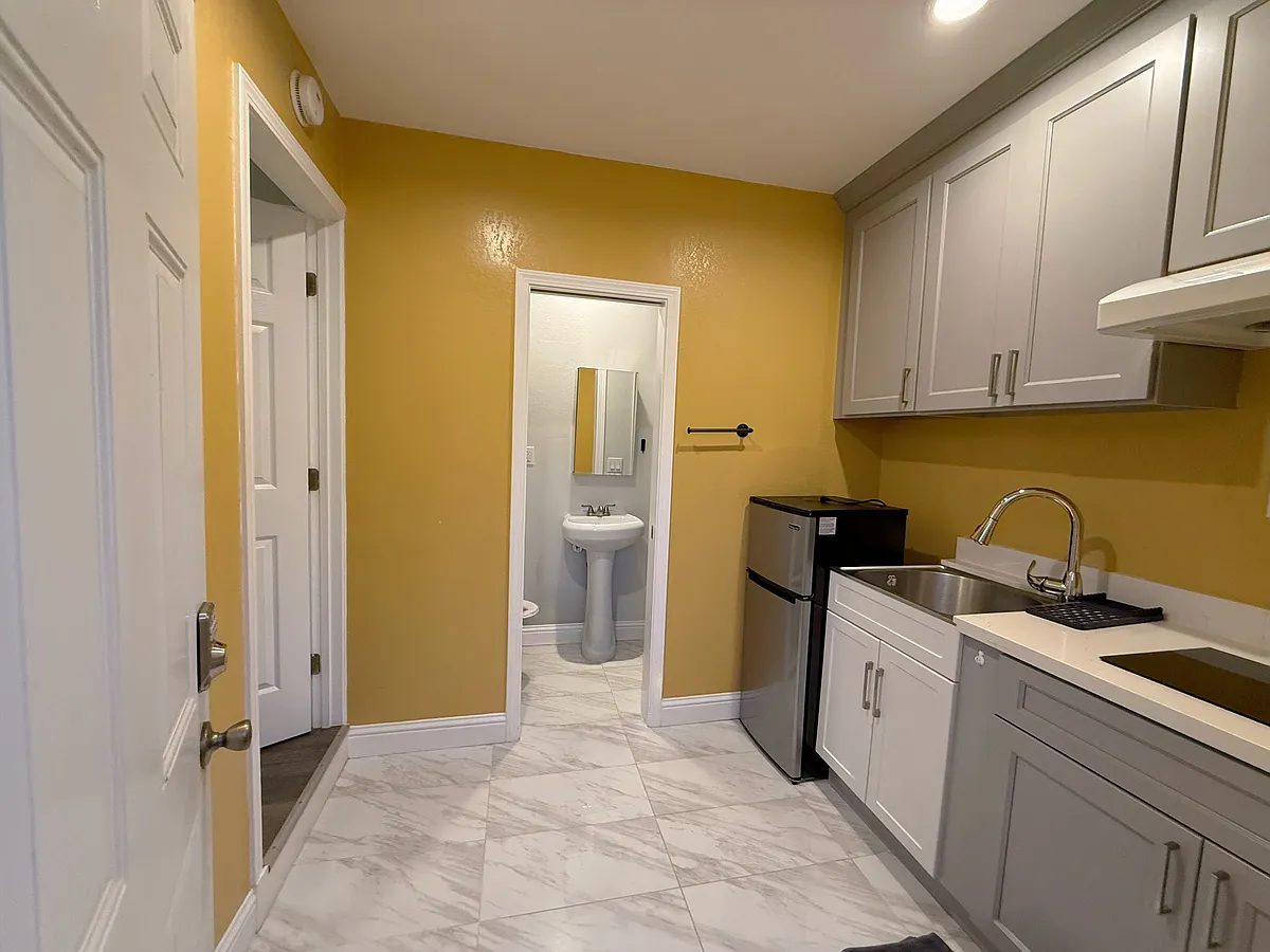Building Photo - 2136 Placer Dr