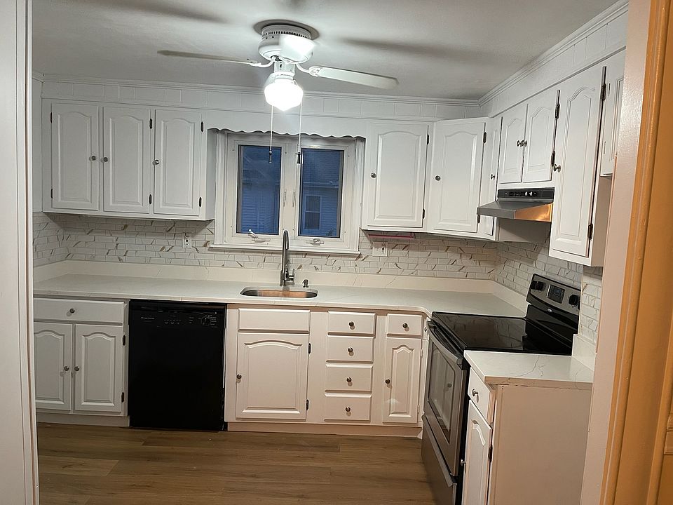 1st image of 367 Ames St #2