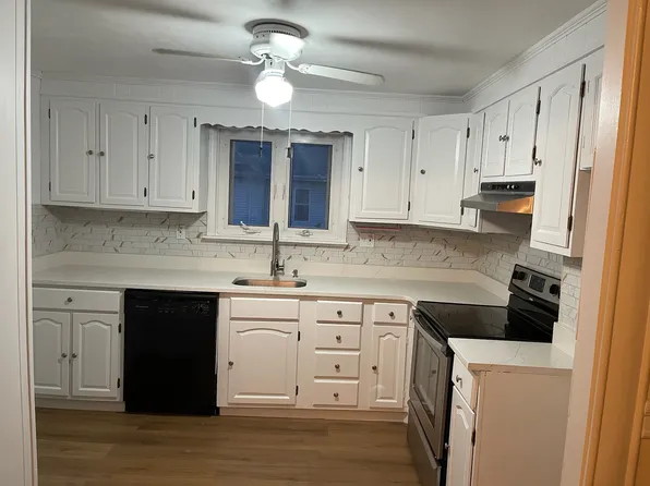 367 Ames St #2, Fall River, MA 02721
