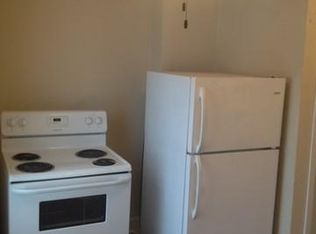 628 W 3rd St, Waterloo, IA 50701