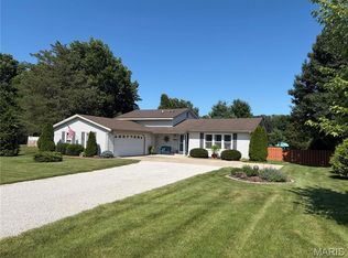 12394 Roberson Rd, Litchfield, IL 62056