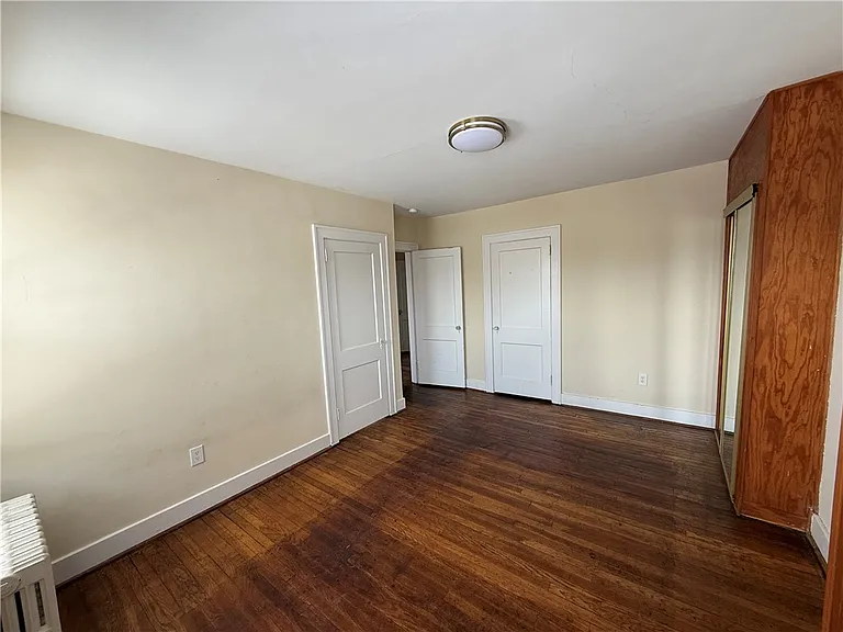 2332 Sherbrook St — Photo 5