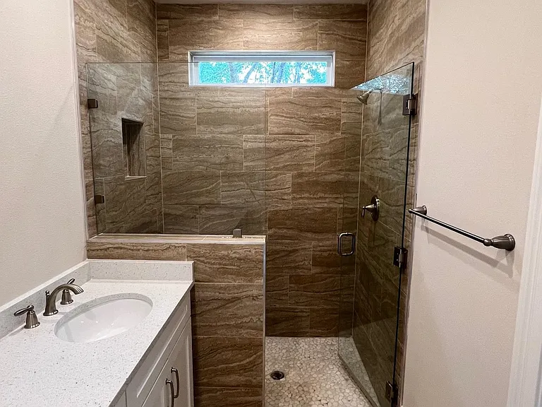 843 Avery Park Dr — Photo 7