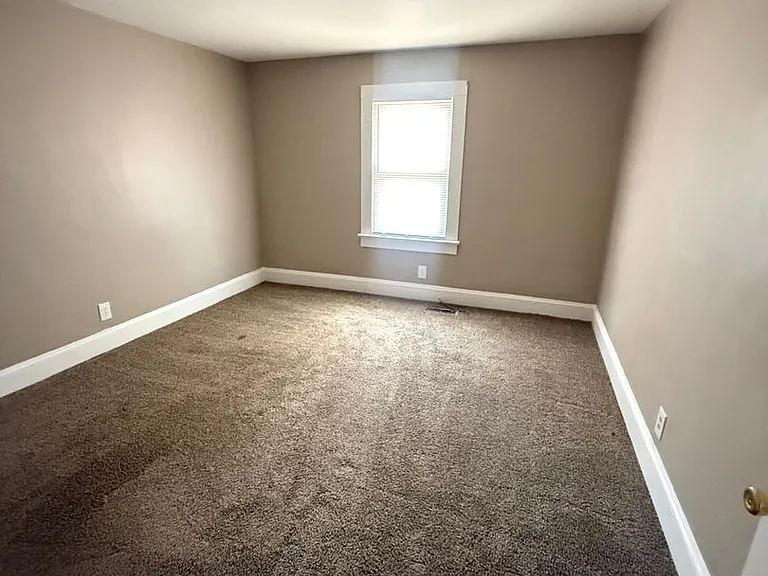 300 Higgs St — Photo 17