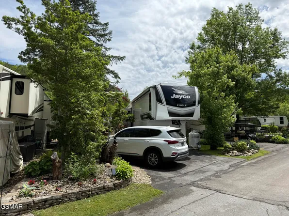 4229 E Pkwy Lot 376, Gatlinburg, TN 37738