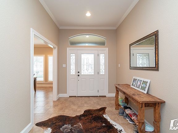 4th image of 4602 Meadowwood Ct