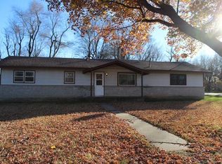 4562 W La Casa St, Springfield, MO 65802