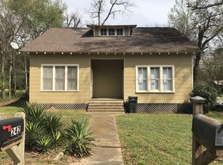 242 Dampeer St, Crystal Springs, MS 39059