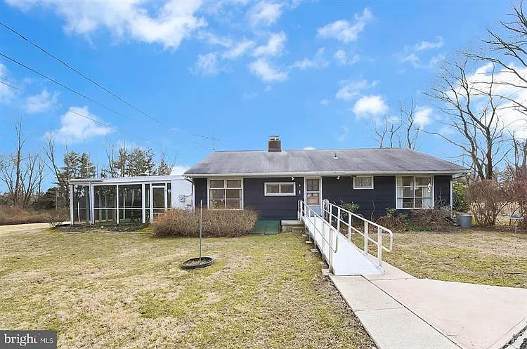 66 Carter Rd photo 1