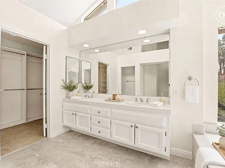 1621 San Almada Rd — Photo 30