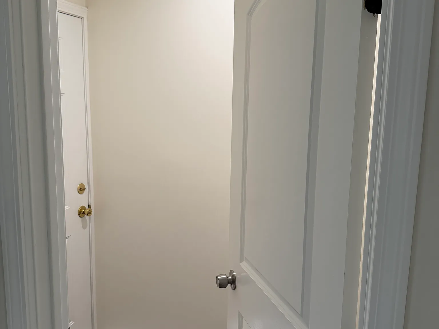 2 bed, 1100 sqft, $3,000 — Photo 2