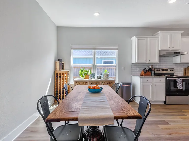 6352 Forest Bay Ave — Photo 16