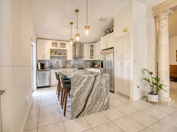 14430 SW 179th Ln, Miami, FL 33177