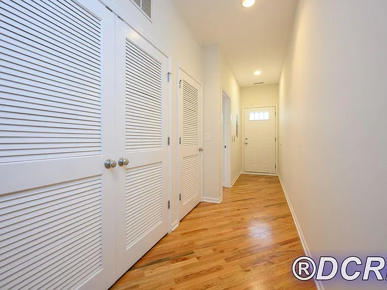 7024 N Ridge Blvd #2S — Photo 14
