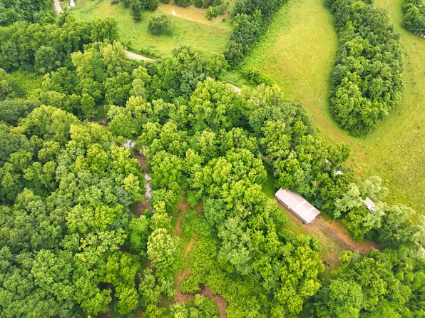 1842 County Road 314, Glasgow, MO 65254