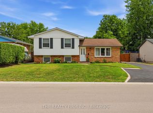 162 Oakwood Dr, Thames Centre, ON N0L1G3