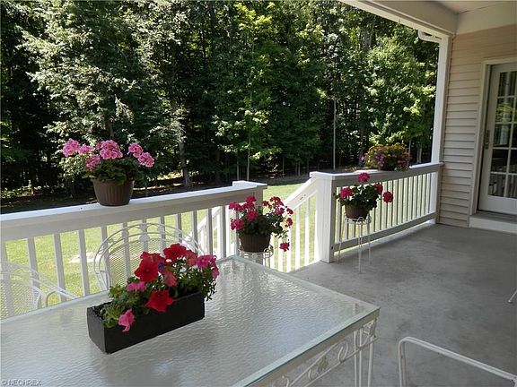 4th image of 16190 Addington Ct