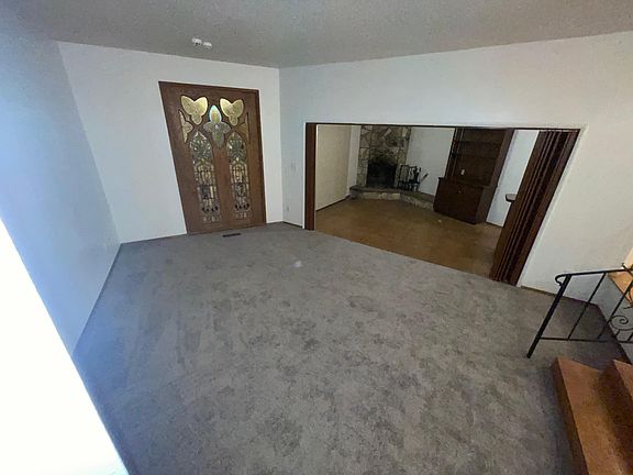 3rd image of 922 J St