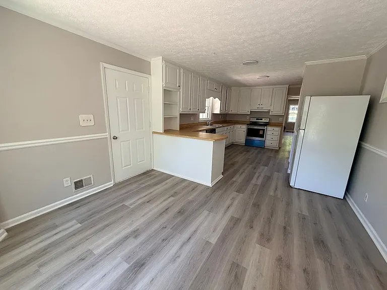 2079 McDaniels Bridge Rd SW — Photo 40