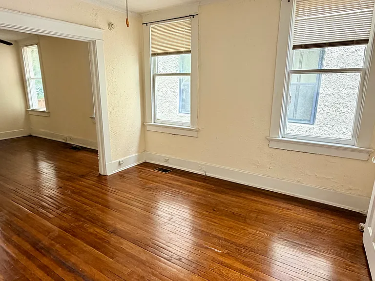 3850 Napoleon Ave — Photo 5