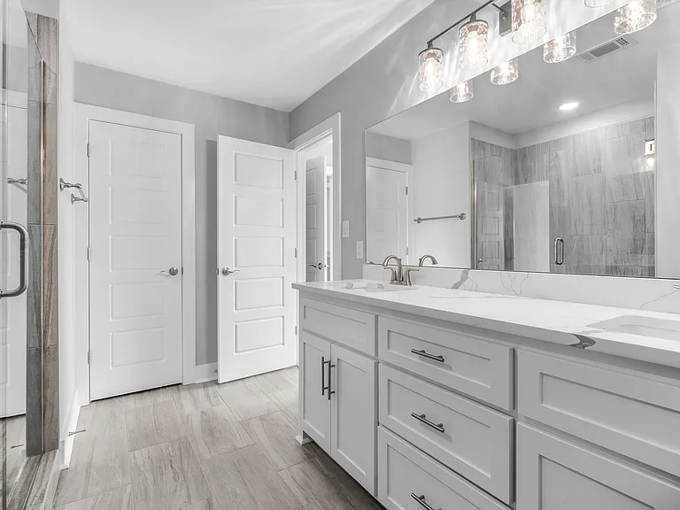 225 Country Club Pkwy #61 — Photo 8