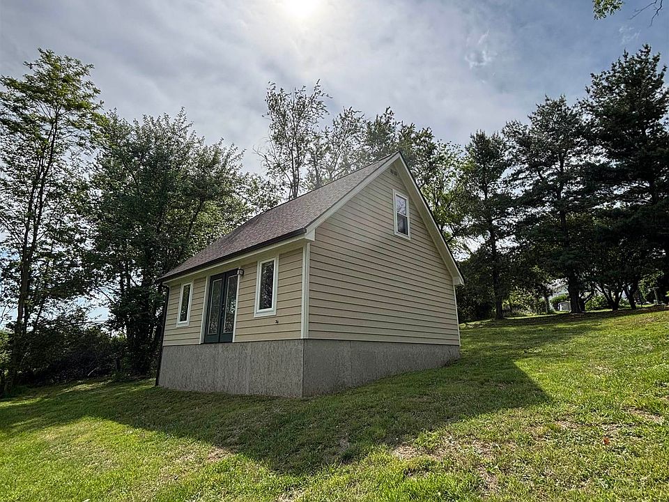 1st image of 2198 Raphine Rd
