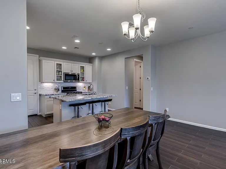 2477 W Market Pl #32 — Photo 10