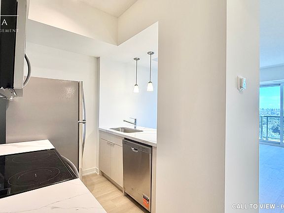 3rd image of 2839 Jane St #1113