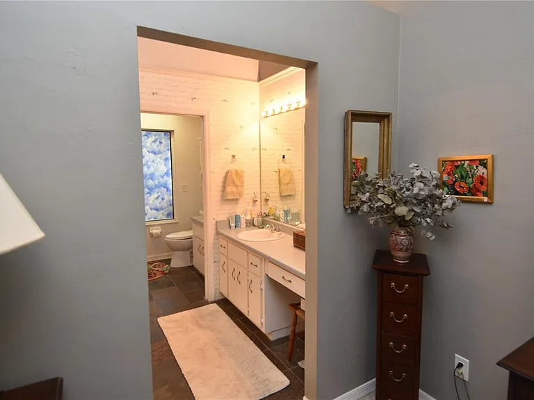 4941 SW 10th Ln — Photo 22