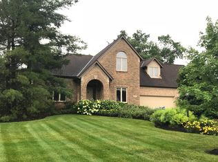 8815 Chateau Dr, Pickerington, OH 43147