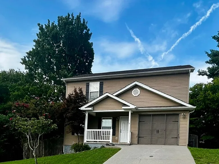 1916 Palma Way — Photo 1