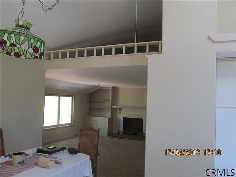 3rd image of 141 SQUIRE Road