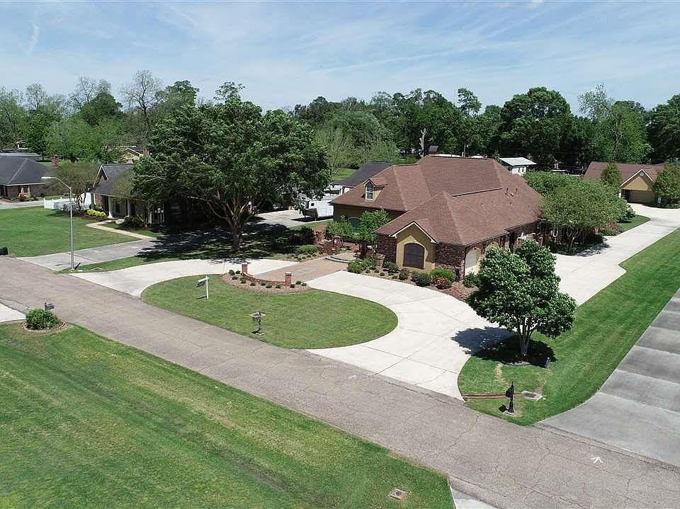 1st image of 35044 Cotton Dr