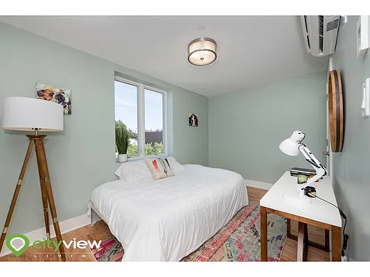 Rented by City View Living | media 13