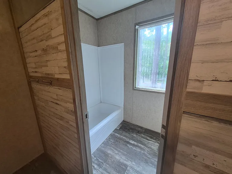 Oak Tree Dr — Photo 9