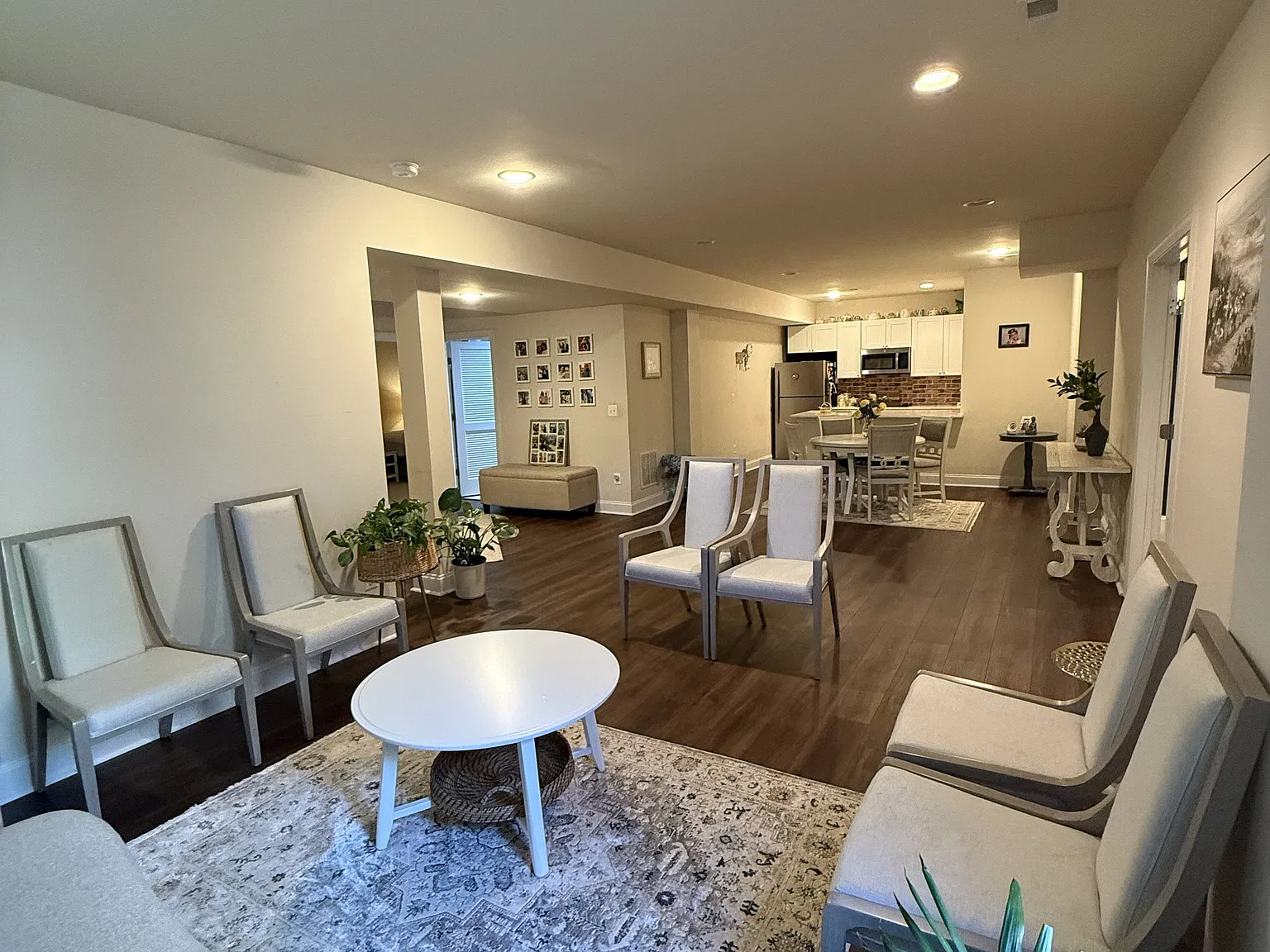 2 bed, 1470 sqft, $1,850 — Photo 2