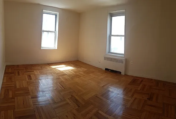 Rented by Smart NY Realty LLC | media 4