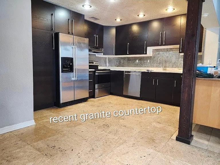 1009 N Palm Ave — Photo 5