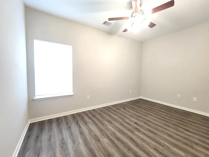 15564 Palmira Ave — Photo 12