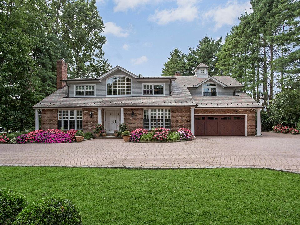 1st image of 30 Cathedral Ave