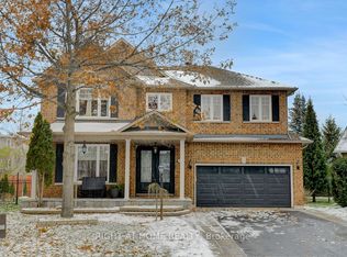 523 Landswood Way, Ottawa, ON K2S 0A6