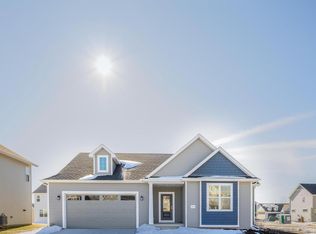 2573 Water Lily Circle, Sun Prairie, WI 53590