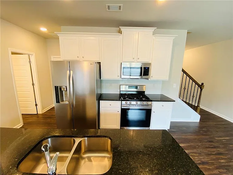 3681 Prospect Point Dr — Photo 7