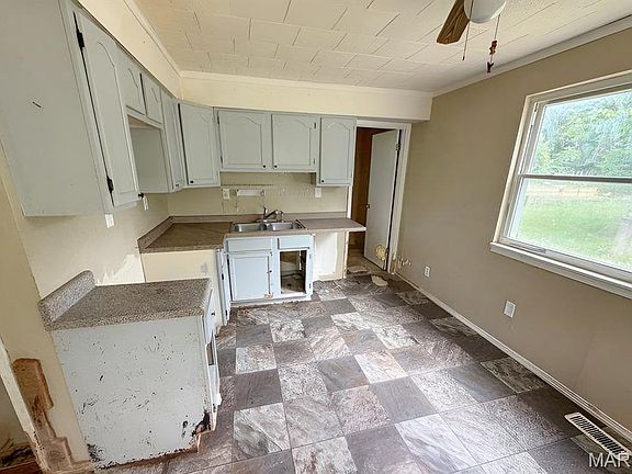 5th image of 5599 Anna Lee Dr