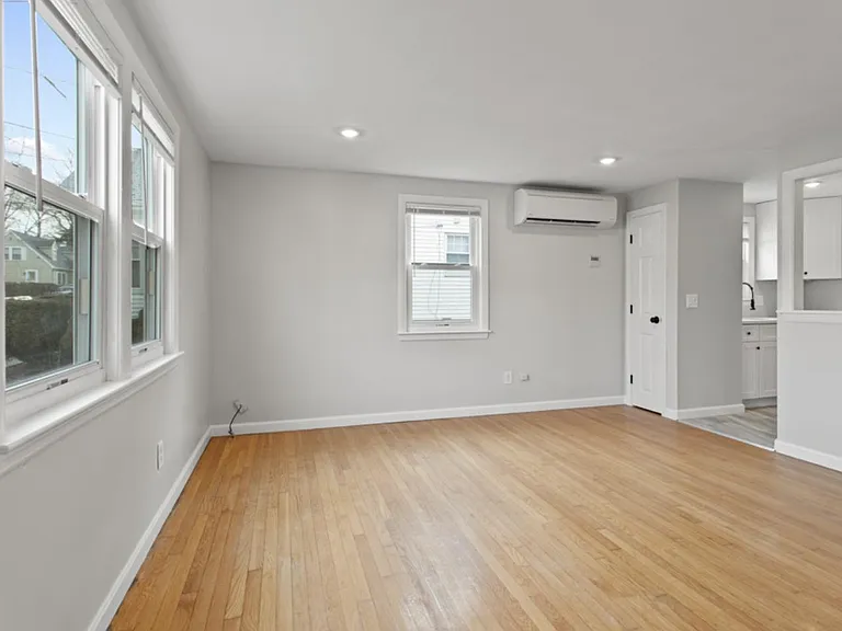 3 Sagamore Ave #2L — Photo 7