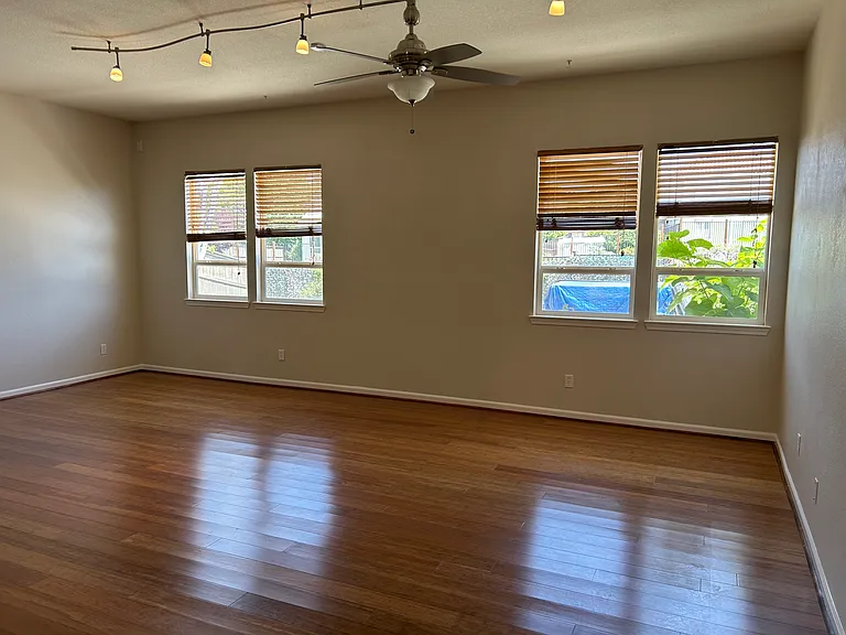 8280 Opal Ranch Way — Photo 4