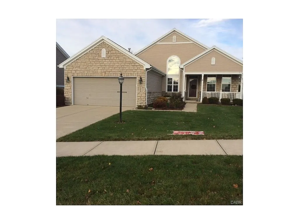 1466 Dragonwyck Ct photo 1