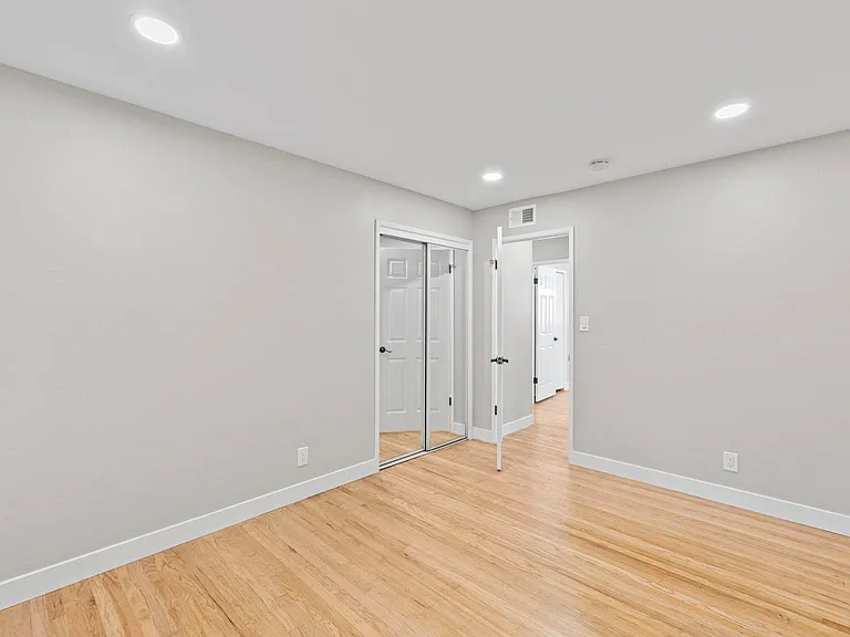 2506 Ardilla Ct — Photo 18