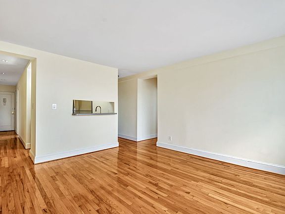 3rd image of 3755 77th St #5K